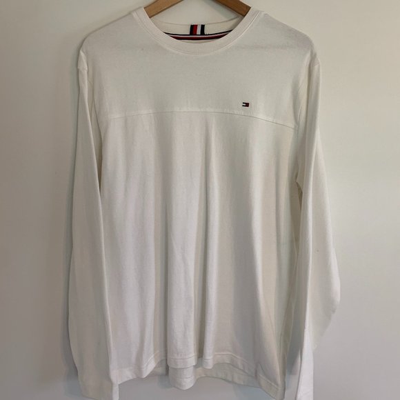 *Never Worn* Tommy Hilfiger Pull-over - Picture 1 of 3